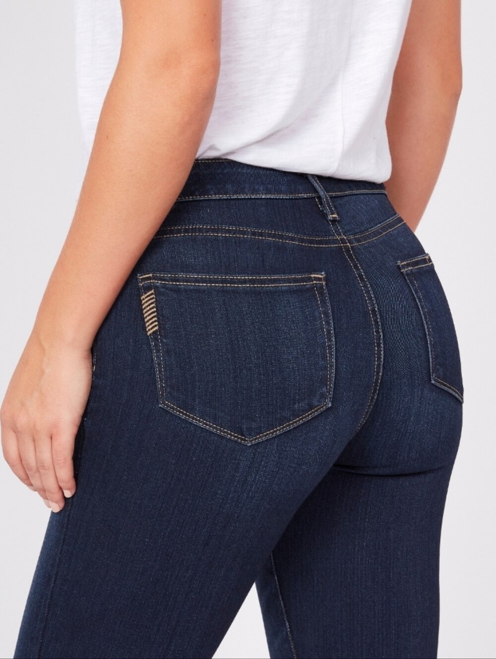 PAIGE "Hoxton Ankle" jeans. Sz. 24